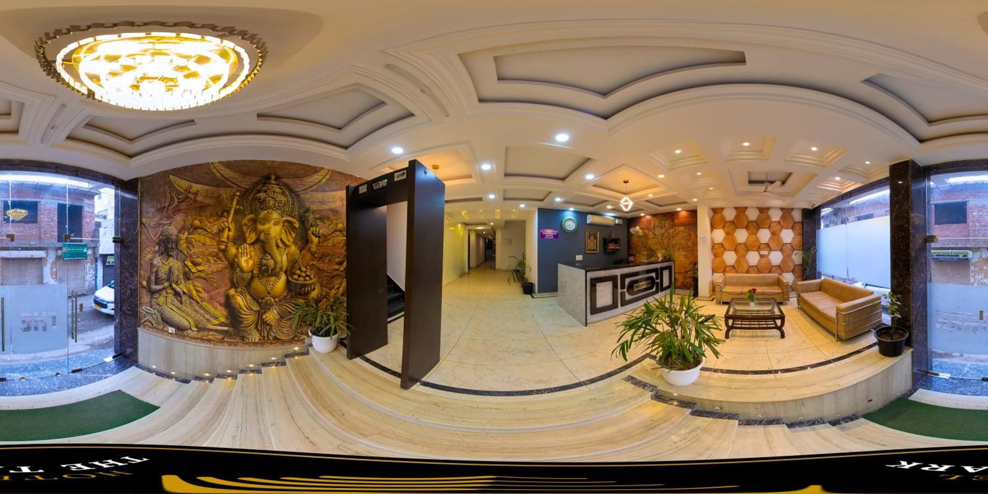Hsd Near Igi Airport Delhi Hotel New Delhi