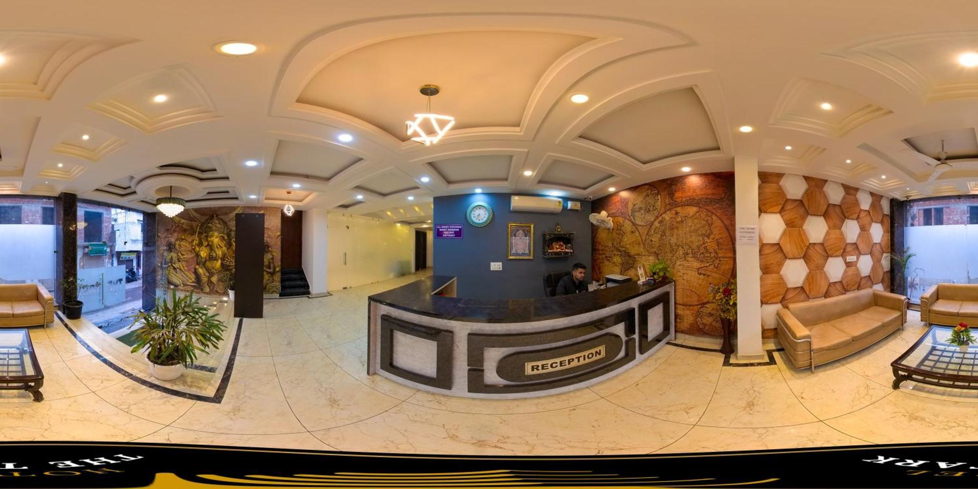 Hotel Hsd Near Igi Airport Delhi *